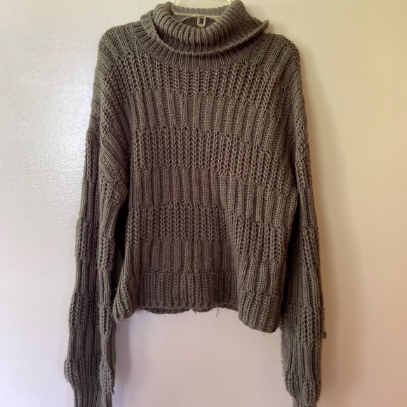 Aeropostale Sweaters | Forest Green Aeropostale Turtleneck Sweater | Color: Green | Size: M | Caylatraf's Closet